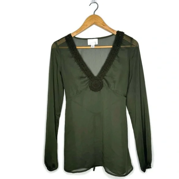 Loft Sheer Green Long Sleeve Blouse Crochet Neckline Women’s Size 2 - Picture 1 of 5